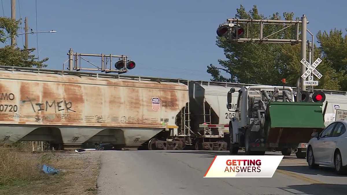 Kansas City, Kansas train crossing blockages causing concern
