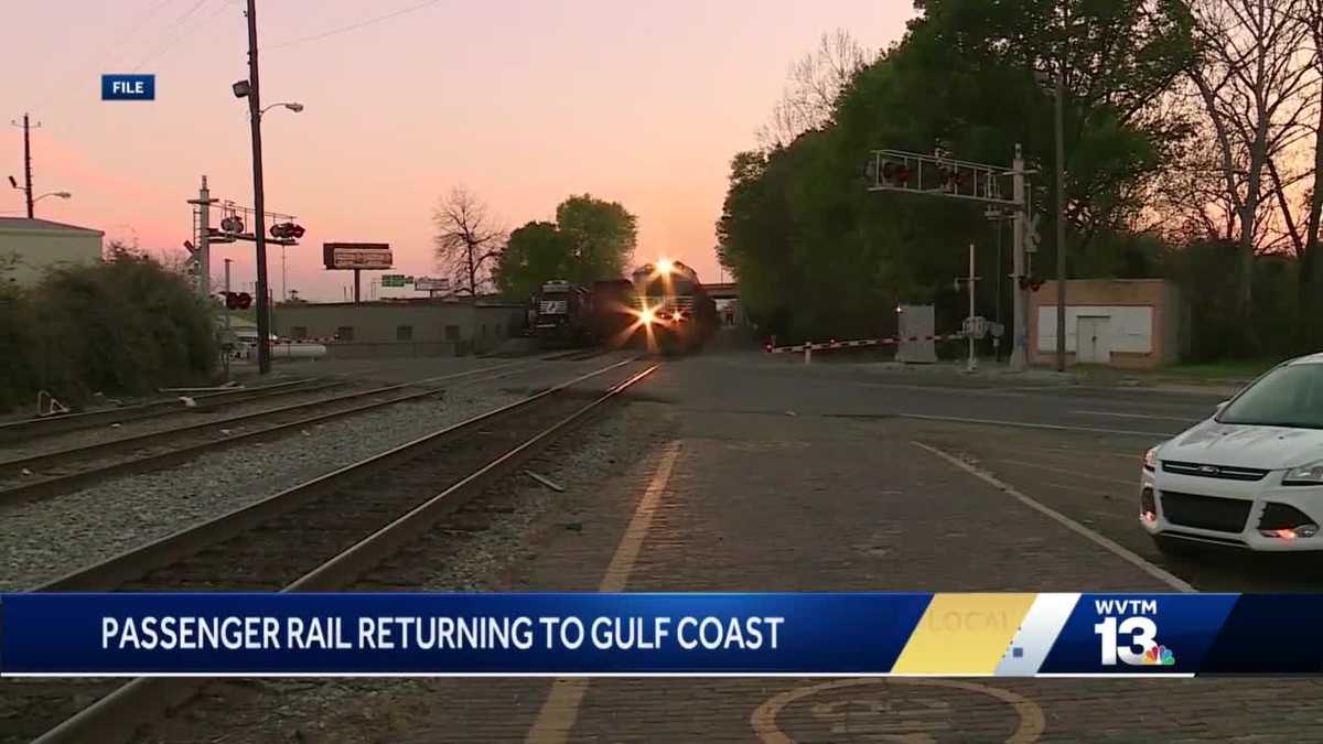Passenger train service returns to Mobile