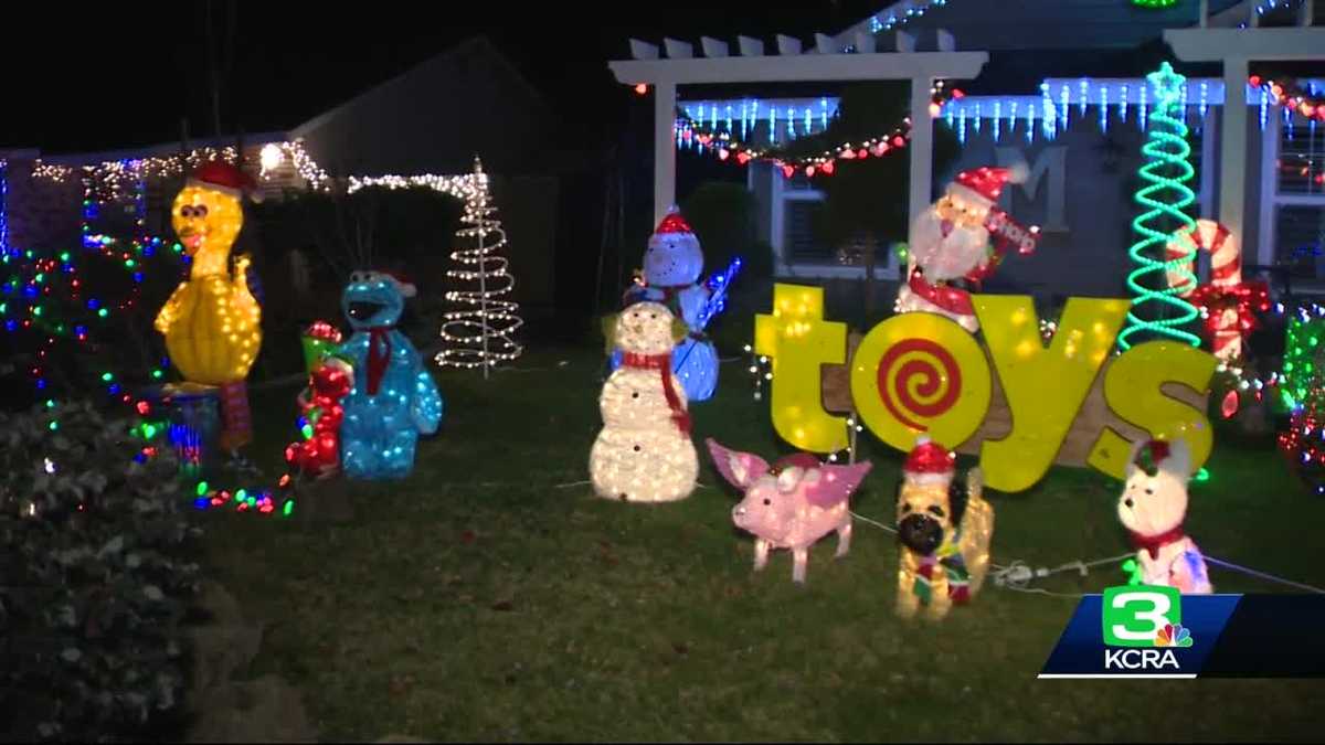 Yuba City neighborhood brightens December nights