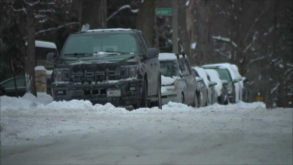 City of Milwaukee extends snow emergency to Monday night into Tuesday ...