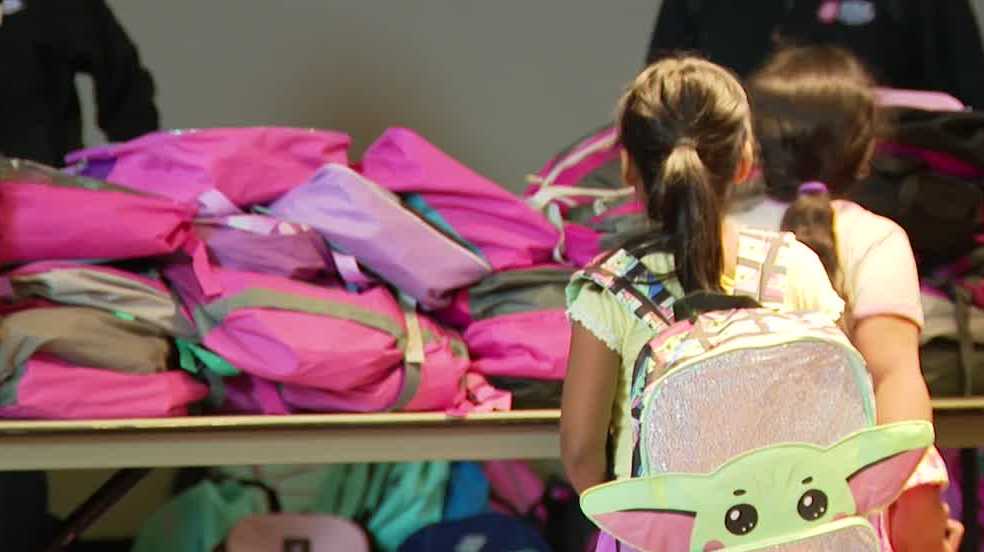 7 Can Help prepares kids for class with backpack distribution - KETV