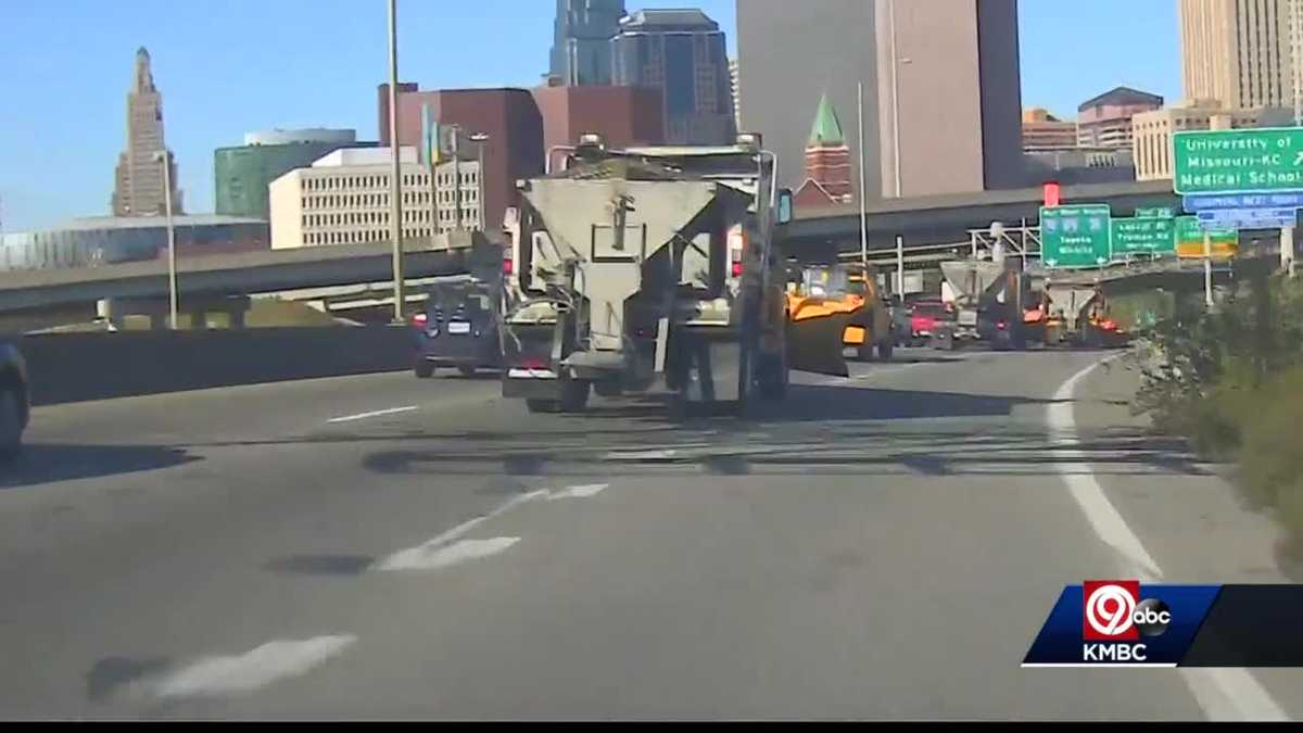 MoDOT crews practice winter weather drills