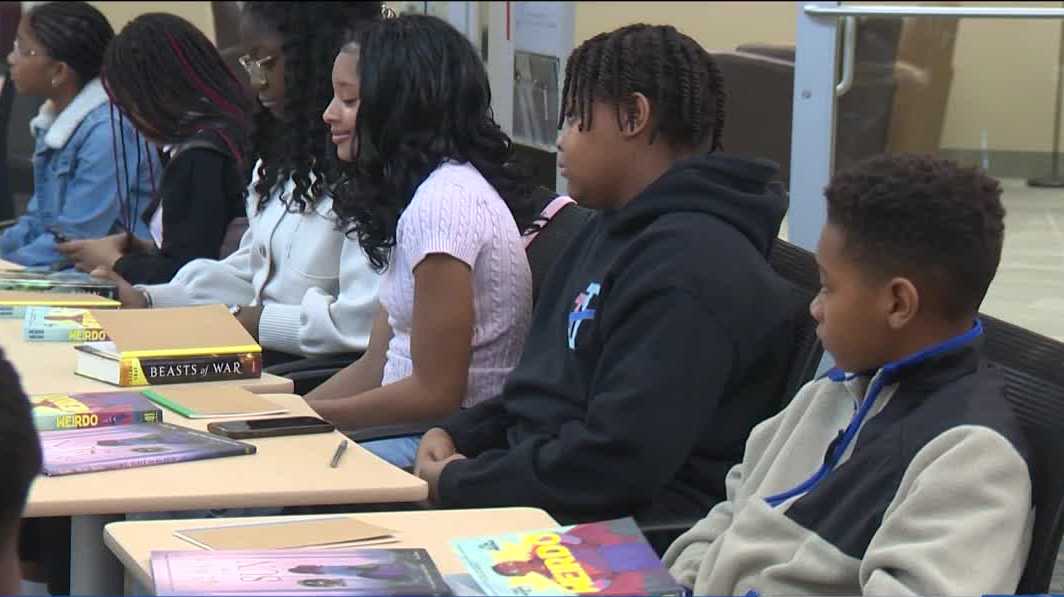 Children's author discusses underrepresentation during Rogers panel