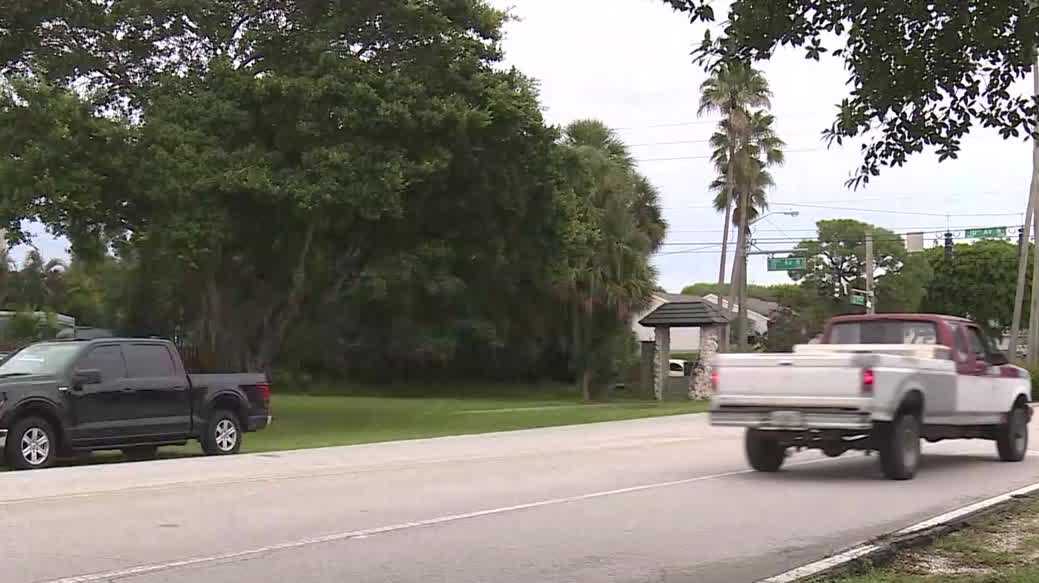 Woman's body discovered in Greenacres; Sheriff's deputies investigating