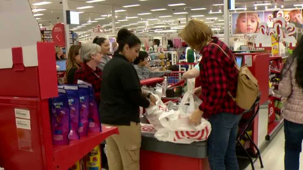 People bring holiday smiles in El Dorado Hills