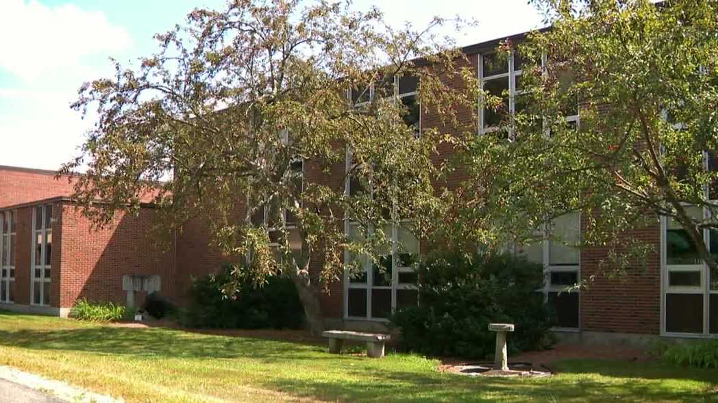 Goffstown High School plans parking expansion as students struggle to find spots