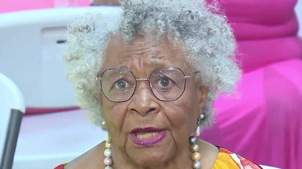 Kansas City woman celebrates her 107th birthday