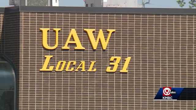 Kansas City area auto plants not included in initial UAW strike list - Vimarsana News