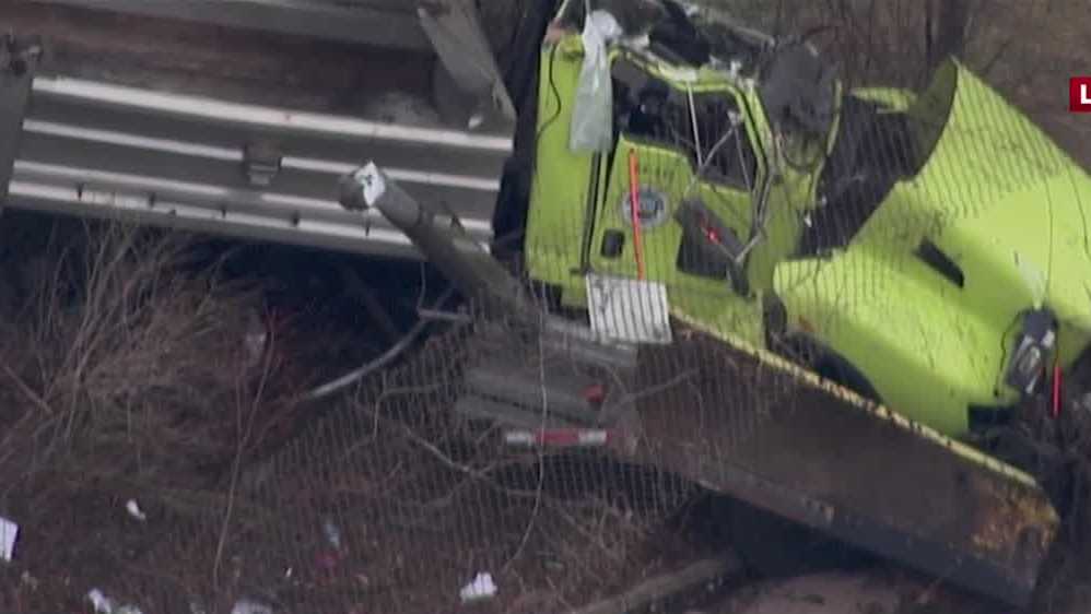 Snow plow driver dies after crash on I894