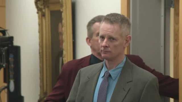 Trial begins for former EMT accused of possessing child sex abuse images