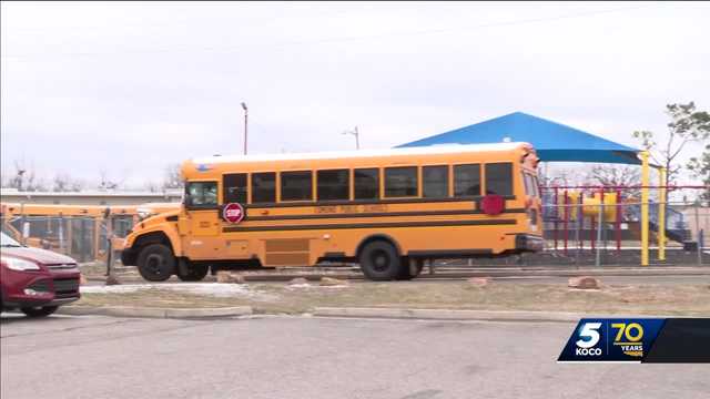 Oklahoma parents unhappy after schools remain open despite ice - Vimarsana News