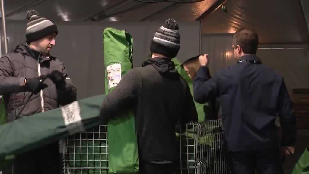 A look at Marathon Eve: Setting up the Pittsburgh Marathon