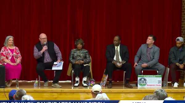 candidates running for at-large des moines city council seat speak to voters at public forum
