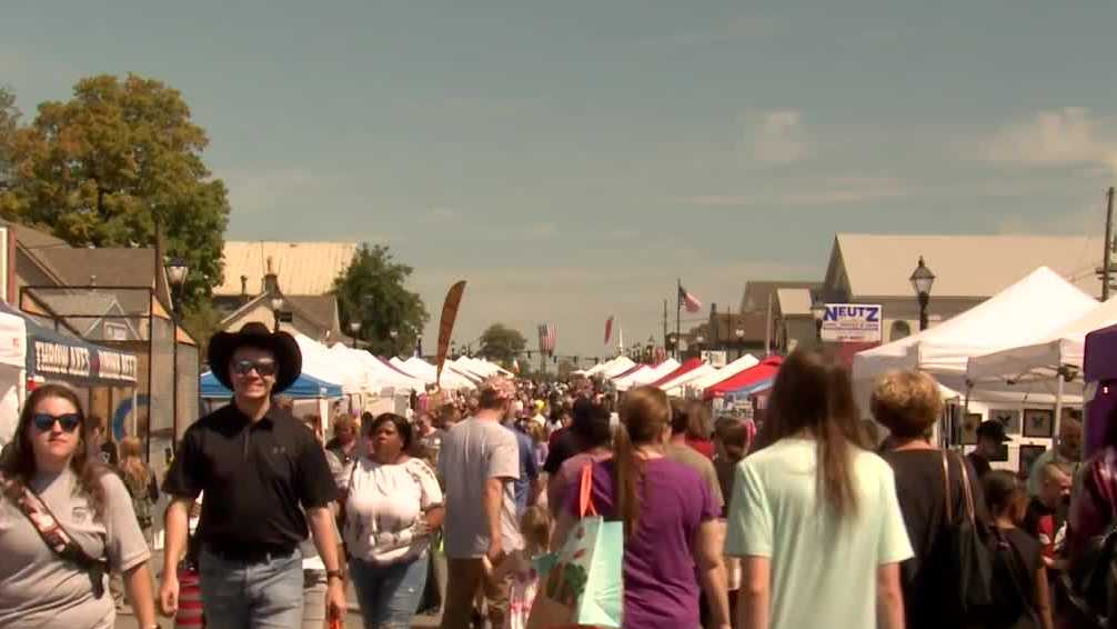 Vendors, guests enjoy final days of Jeffersontown's Gaslight Festival