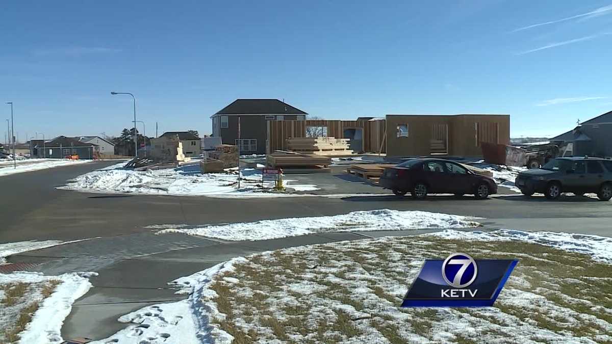 Elkhorn School Board considers bond issue