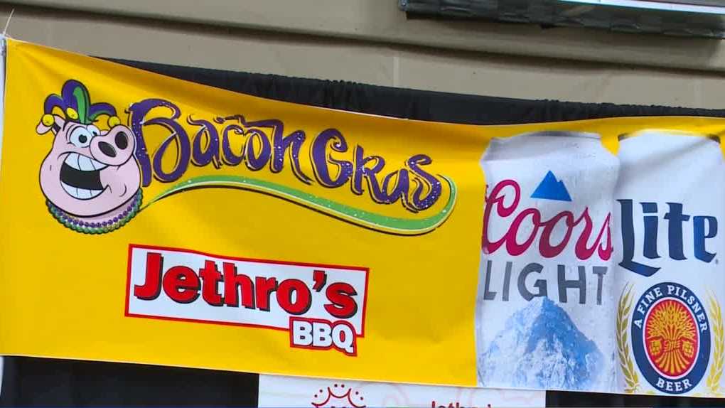 Bacon festival draws an enthusiastic crowd in Iowa