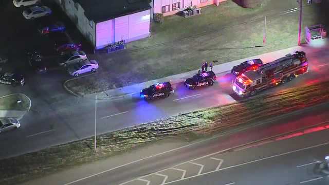 OKC Police: Man found with self-inflicted gunshot wound at apartment - Vimarsana News
