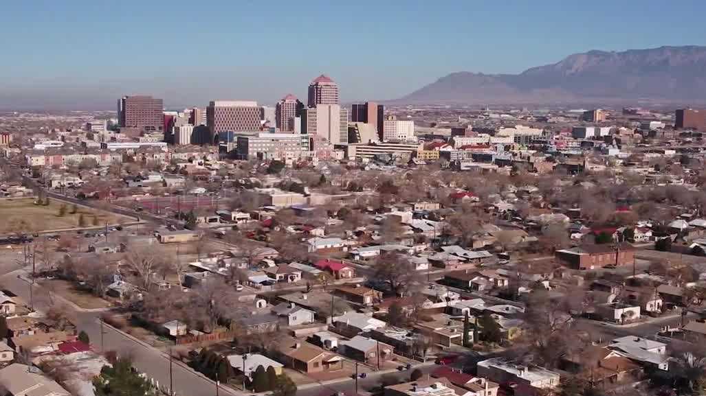 Why are New Mexico homes lingering on the market?