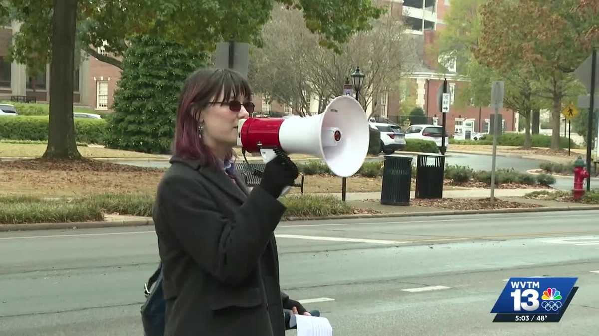 Alumni group fundraising for University of Alabama student magazines suspended due to DEI policy changes