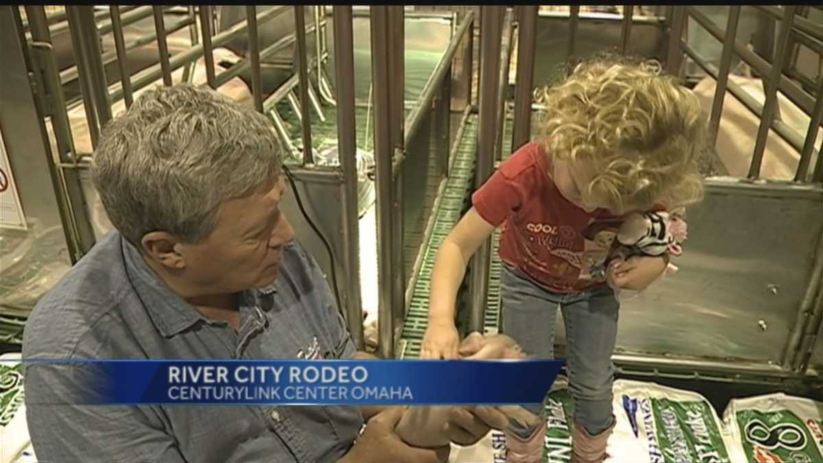 Omaha rodeo gives children hands-on learning opportunity