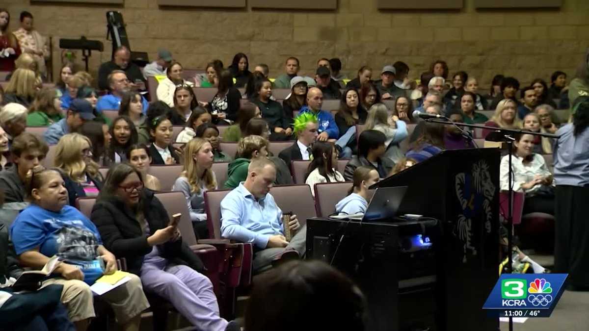 Student-led conservative club at Twelve Bridges High School sparks debate over free speech