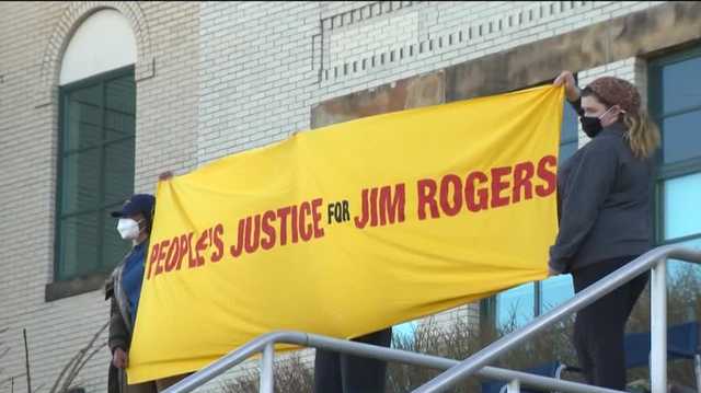 Justice for Jim Rogers group holds rally as grand jury continues - Vimarsana News
