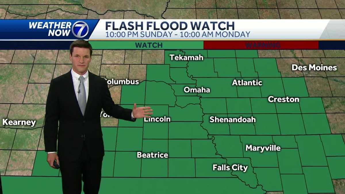Mainly dry Sunday evening, storms move in overnight with heavy rain ...
