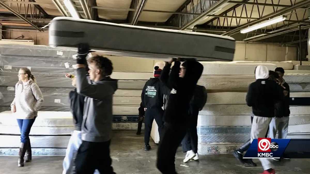 Kansas City's Sleepyhead Beds asks for mattress donations to help