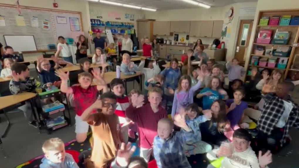 Weather Classroom: Kevin Skarupa visits third graders at Beaver Meadow Elementary in Concord