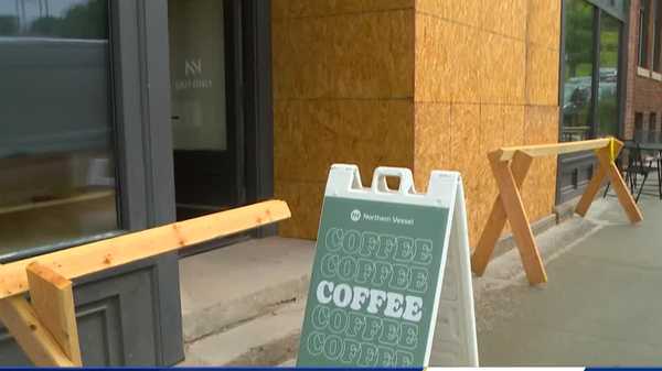 metro coffee shop reopens after car crashes into it