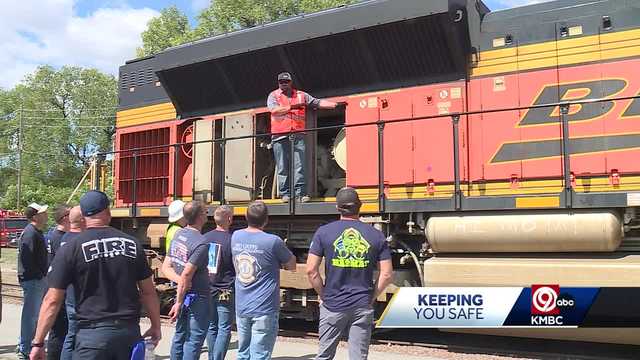 Kansas City area first responders get railroad hazmat training - Vimarsana News