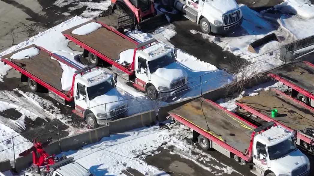 Des Moines City Council approves towing contract amid debate