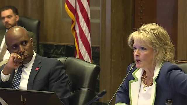 Kansas City council takes no action after mayor's comments on migrants - Vimarsana News