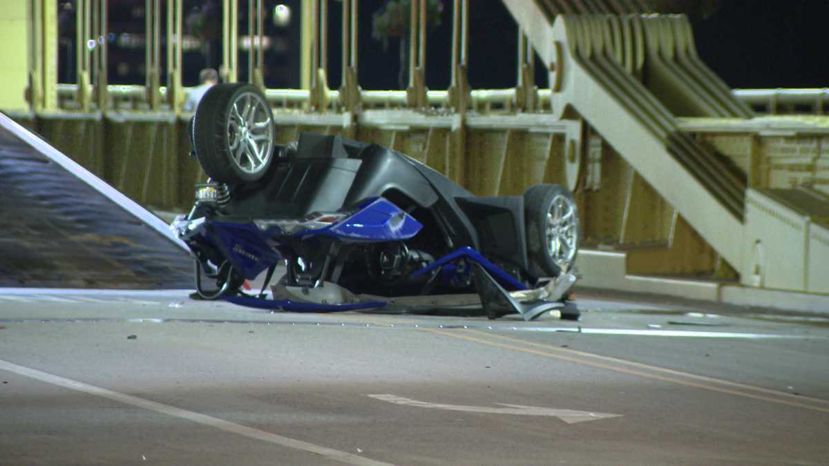 Three-wheeler crashes and overturns on bridge in Downtown Pittsburgh