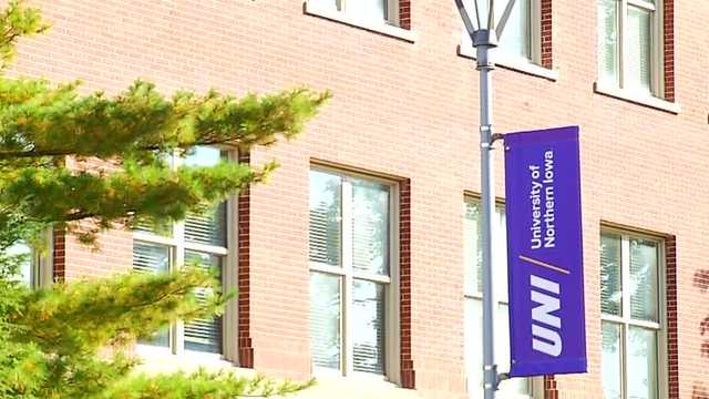 Iowa professor relieved of duty over classroom mask requirement - Vimarsana News