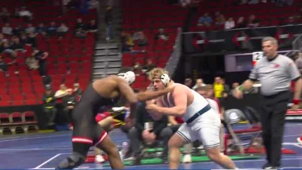 iowa high school state wrestling: highlights from friday's semifinals