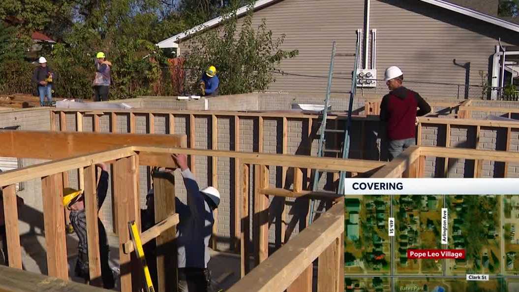 Habitat for Humanity builds six new homes in Des Moines - KCCI