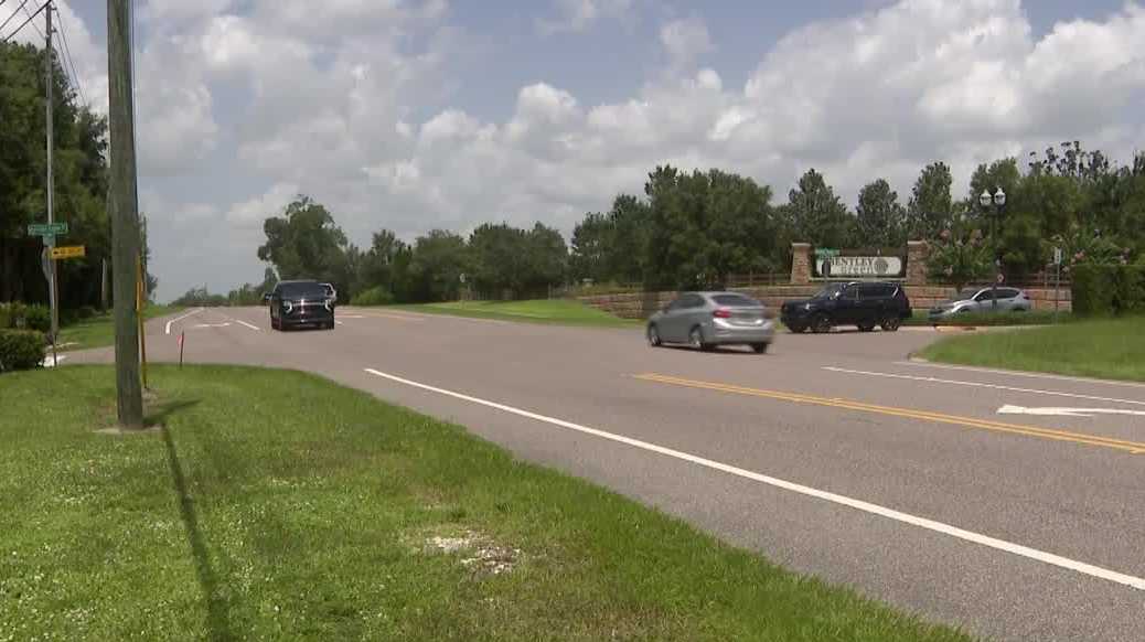 Volusia demolishes flood-damaged homes to make way for road improvements