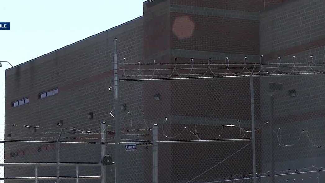 Sheriff proposes Douglas County Corrections house ICE detainees