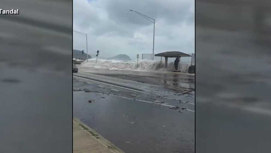 Hurricane Lowell brings Hawaii's first-ever tornado watch