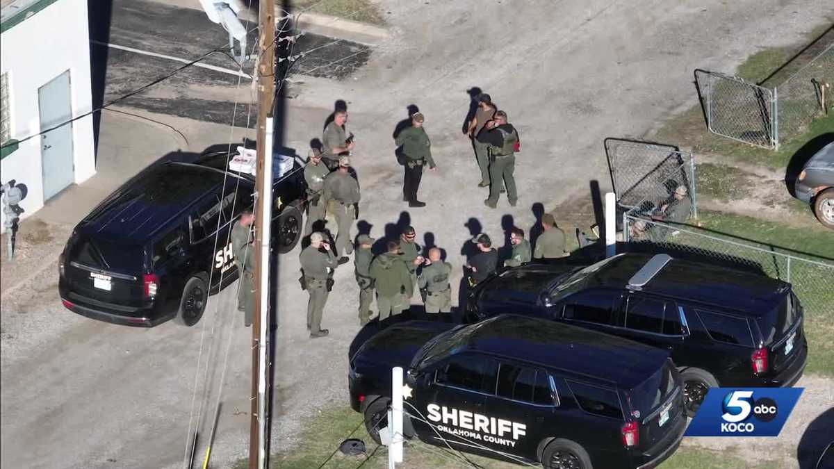 Man arrested after standoff in Jones involving tear gas, snipers - KOCO
