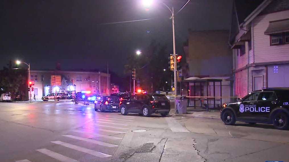 Police investigate double shooting in Milwaukee overnight