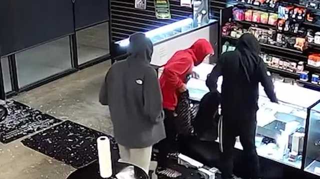 Vape shop near Churchill Downs targeted by thieves - Vimarsana News