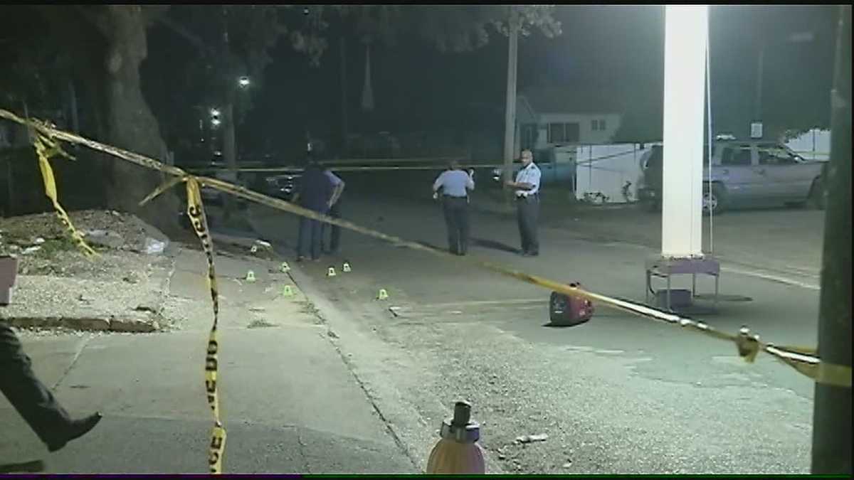 Police search for suspects in New Orleans East shooting