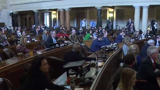 Ukrainian refugees find work, eager for lawmakers to pass driver's license bill - Vimarsana News