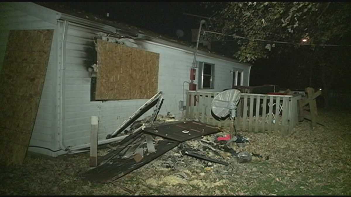 2 people killed in Jeffersonville house fire