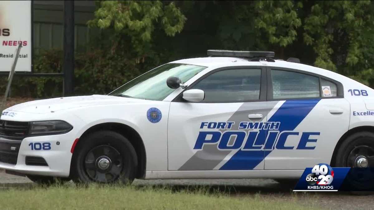 Fort Smith police investigating homicide on Jackson Street Fort Smith police investigating homicide on Jackson Street