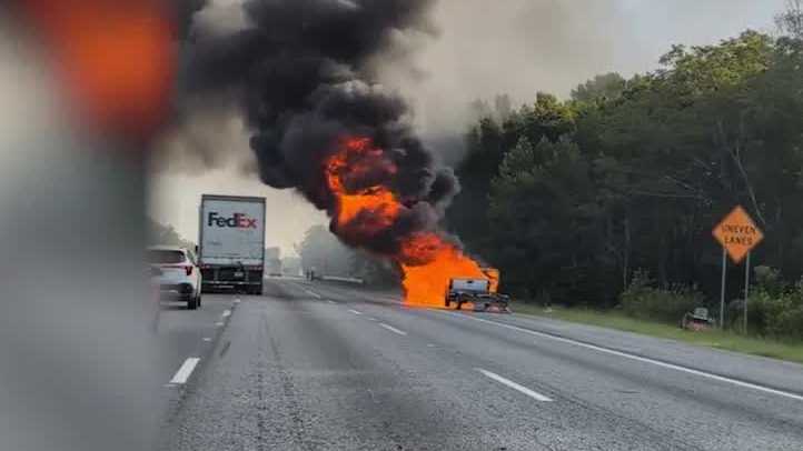 Video: car on fire on I-95 northbound near I-16 creating traffic backup ...