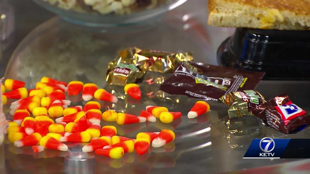 Halloween Candy Tips And Tricks For Trick-or-Treating