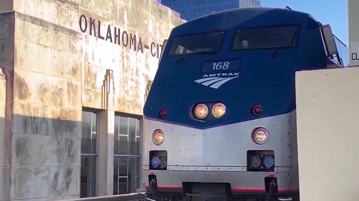 Heartland Flyer's Big Game Train returns for OU-Texas game - KOCO